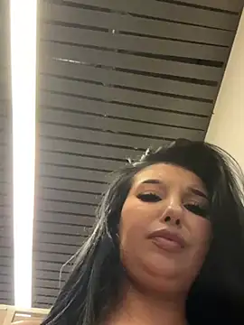 Snapshot of Tisha_Busty chatting on 03-15-25, 01:29 Tisha Busty online show from 03-15-25, 01:29