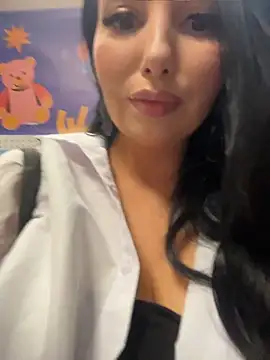 Snapshot of Tisha_Busty chatting on 07-17-26, 01:29 Tisha Busty online show from 07-17-26, 01:29