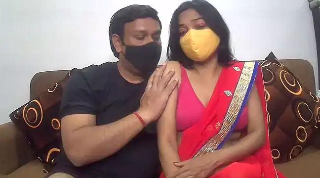 Snapshot of HottestSonya chatting on 03-19-25, 06:01 HottestSonya online show from 03-19-25, 06:01