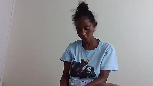 Snapshot of sweets_80 chatting on 11-28-25, 12:19 sweets 80 online show from 11-28-25, 12:19