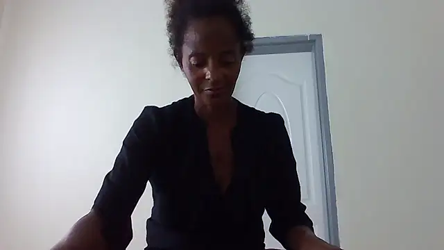 Snapshot of sweets_80 chatting on 01-09-26, 08:17 sweets 80 online show from 01-09-26, 08:17