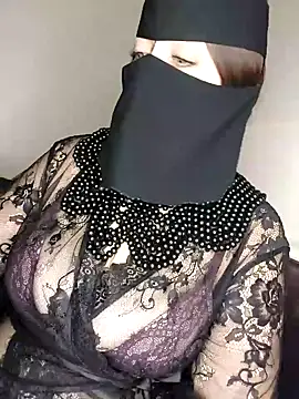 Snapshot of -Arab_milf- chatting on 12-27-24, 07:18 -Arab milf- online show from 12-27-24, 07:18