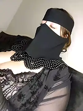 Snapshot of -Arab_milf- chatting on 01-05-25, 08:11 -Arab milf- online show from 01-05-25, 08:11