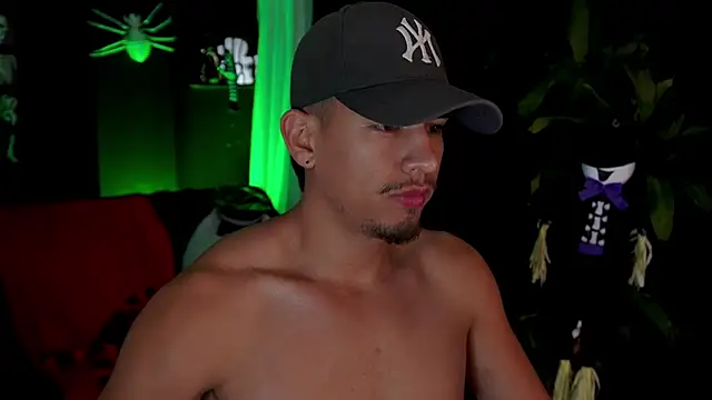 Aaronfox x online show from 10-18-25, 09:32