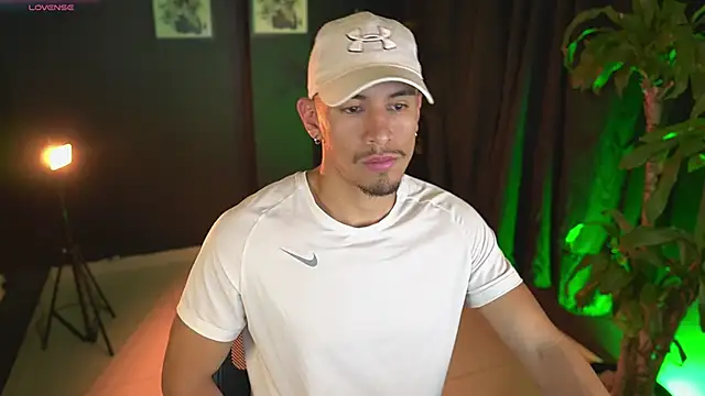 Aaronfox x online show from 04-21-26, 11:40