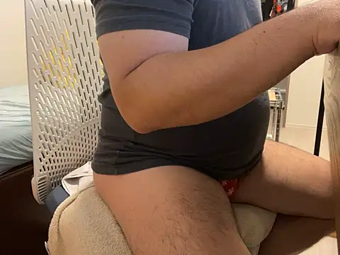 Snapshot of loinclothgay chatting on 12-25-24, 06:20 loinclothgay online show from 12-25-24, 06:20