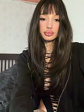 Snapshot of madelinexx chatting on 05-10-26, 02:00 madelinexx online show from 05-10-26, 02:00