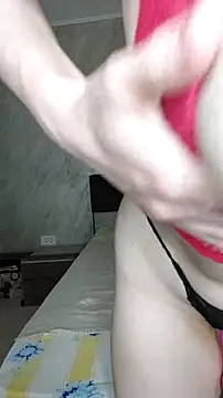 Snapshot of AliyaWade_ chatting on 05-13-26, 05:54 AliyaWade online show from 05-13-26, 05:54