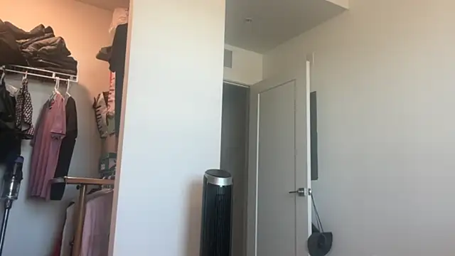 Snapshot of crossfitterguy87 chatting on 03-23-26, 10:25 crossfitterguy87 online show from 03-23-26, 10:25