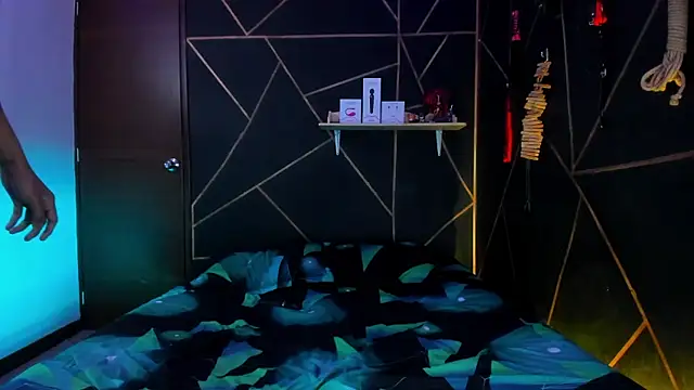 Snapshot of MillersKink chatting on 03-08-25, 08:46 MillersKink online show from 03-08-25, 08:46