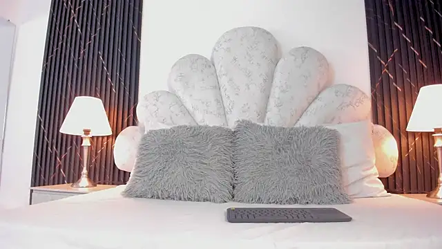 Jaslyn  Smith online show from 03-18-26, 05:05