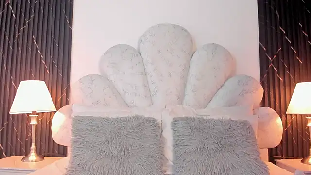 Jaslyn  Smith online show from 04-11-26, 06:01