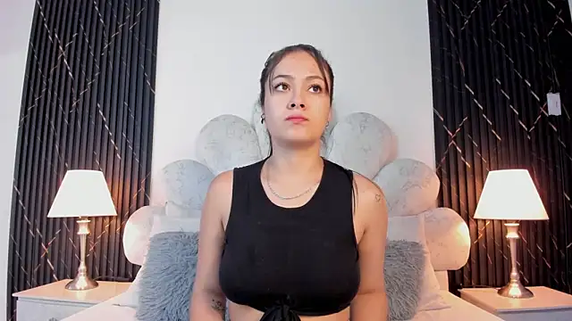 Jaslyn  Smith online show from 04-29-26, 05:17