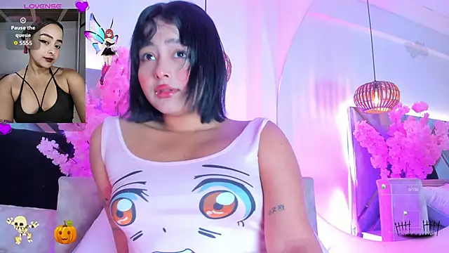 KimVelezz online show from 10-30-25, 07:14