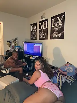 Snapshot of exotic__couple chatting on 10-29-25, 03:09 exotic  couple online show from 10-29-25, 03:09