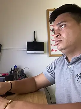 ahntony  69 online show from 04-05-26, 10:07