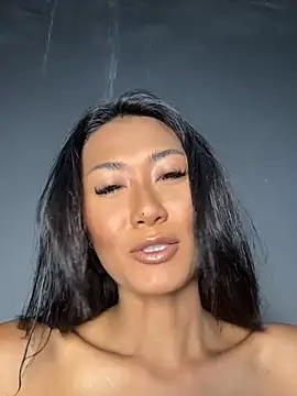 Snapshot of thai-dreamgirl chatting on 10-11-25, 01:09 thai-dreamgirl online show from 10-11-25, 01:09