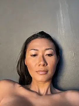 Snapshot of thai-dreamgirl chatting on 10-13-25, 11:16 thai-dreamgirl online show from 10-13-25, 11:16