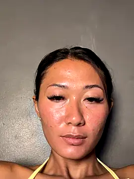 Snapshot of thai-dreamgirl chatting on 10-23-25, 11:31 thai-dreamgirl online show from 10-23-25, 11:31