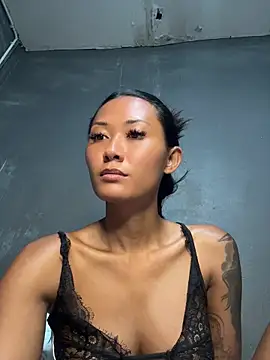 Snapshot of thai-dreamgirl chatting on 05-30-26, 11:51 thai-dreamgirl online show from 05-30-26, 11:51