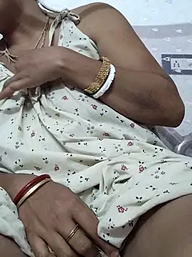 miss-Riy online show from 12-14-25, 04:12