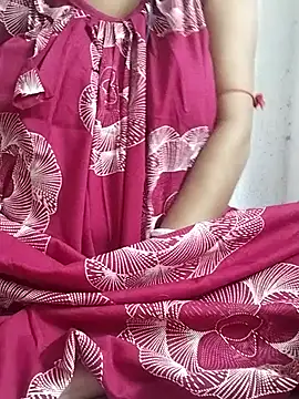 Snapshot of miss-Riy chatting on 07-06-26, 05:04 miss-Riy online show from 07-06-26, 05:04
