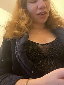 Snapshot of EvaRush chatting on 12-06-24, 09:10 EvaRush online show from 12-06-24, 09:10