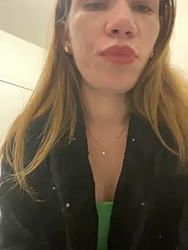 Snapshot of EvaRush chatting on 01-29-25, 09:07 EvaRush online show from 01-29-25, 09:07