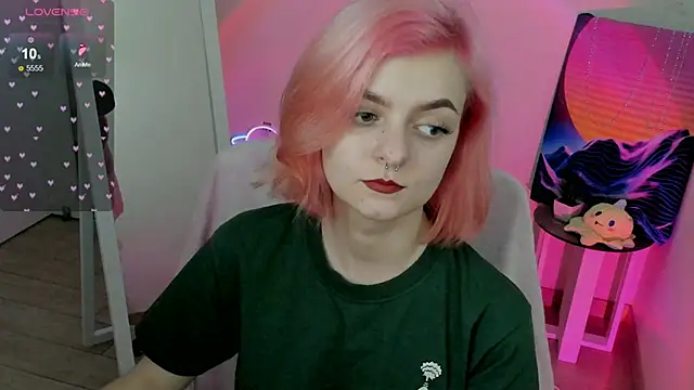 Snapshot of Fire_Bestie chatting on 02-15-25, 01:38 Fire Bestie online show from 02-15-25, 01:38