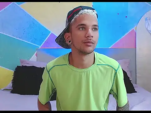 Snapshot of tylor_boy chatting on 03-02-26, 06:59 tylor boy online show from 03-02-26, 06:59