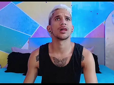 Snapshot of tylor_boy chatting on 03-04-26, 07:42 tylor boy online show from 03-04-26, 07:42