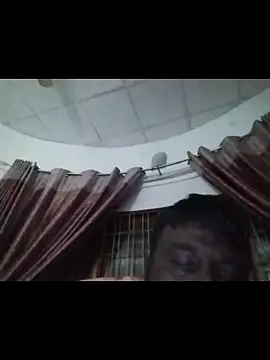 Snapshot of nikini1621 chatting on 05-27-26, 05:32 nikini1621 online show from 05-27-26, 05:32