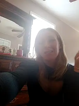 Snapshot of Ashphroditegemini chatting on 01-16-25, 04:39 Ashphroditegemini online show from 01-16-25, 04:39