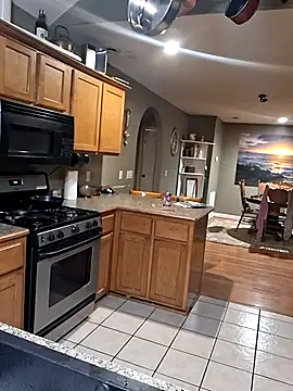 Snapshot of Ashphroditegemini chatting on 12-18-25, 01:44 Ashphroditegemini online show from 12-18-25, 01:44