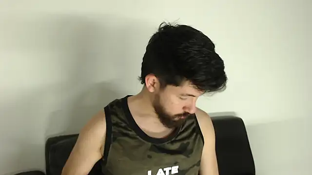 Snapshot of Galit_g chatting on 12-03-25, 02:08 Galit g online show from 12-03-25, 02:08