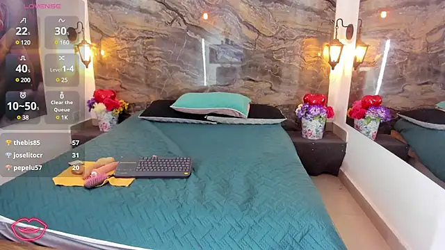 Snapshot of Analiasmith89 chatting on 02-27-25, 05:45 Analiasmith89 online show from 02-27-25, 05:45