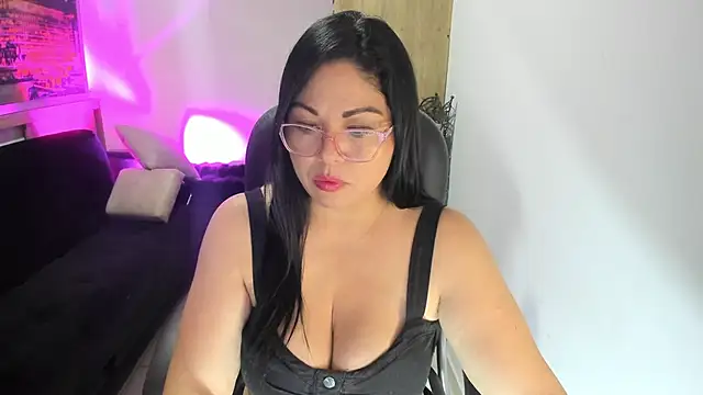 Snapshot of jessicarabbit_1 chatting on 09-21-25, 07:48 jessicarabbit 1 online show from 09-21-25, 07:48