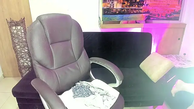 Snapshot of jessicarabbit_1 chatting on 10-19-25, 09:59 jessicarabbit 1 online show from 10-19-25, 09:59