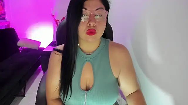 Snapshot of jessicarabbit_1 chatting on 02-04-26, 08:36 jessicarabbit 1 online show from 02-04-26, 08:36