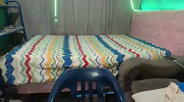 mom son dirty online show from 03-02-25, 10:05