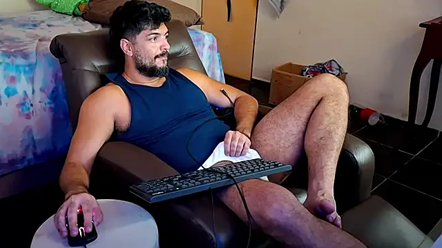 Snapshot of LUH133 chatting on 02-07-26, 05:16 LUH133 online show from 02-07-26, 05:16