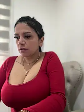 Snapshot of Milff_parkerrr chatting on 01-16-25, 03:02 Milff parkerrr online show from 01-16-25, 03:02