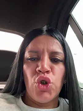 Snapshot of Milff_parkerrr chatting on 03-21-25, 10:39 Milff parkerrr online show from 03-21-25, 10:39