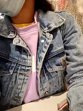 Snapshot of Palak_4u chatting on 01-13-25, 07:43 Palak 4u online show from 01-13-25, 07:43