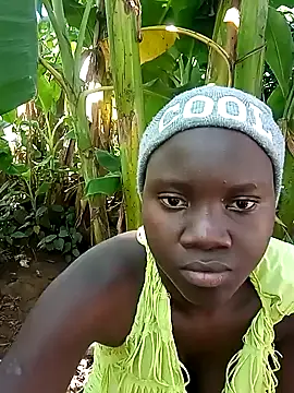 Snapshot of Black_juicy24 chatting on 01-05-25, 12:10 Black juicy24 online show from 01-05-25, 12:10
