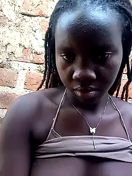 Snapshot of Black_juicy24 chatting on 02-16-25, 06:43 Black juicy24 online show from 02-16-25, 06:43