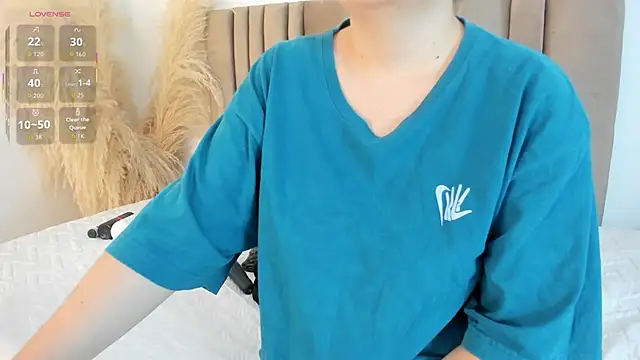 Snapshot of samaara_ chatting on 09-18-25, 12:07 samaara online show from 09-18-25, 12:07