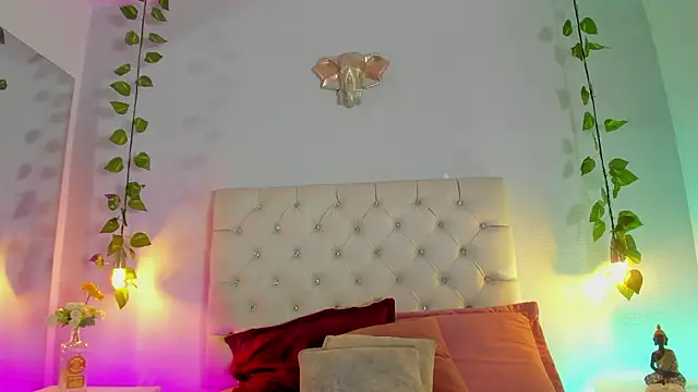 Isabella Flowers online show from 02-13-26, 08:05