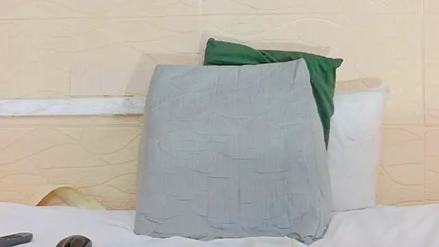 Chocolatte bar online show from 03-12-25, 04:24