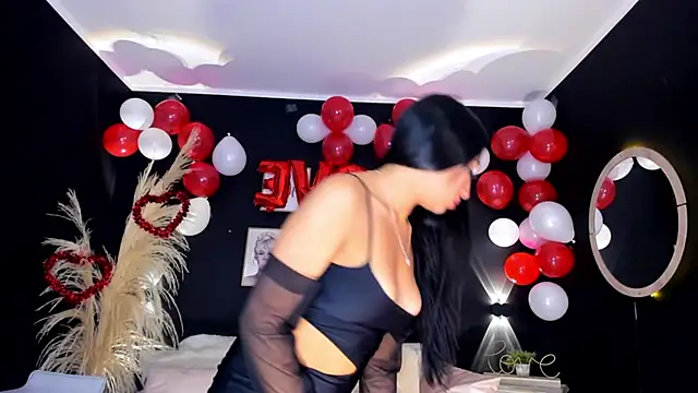 Snapshot of Hanna_fost chatting on 02-17-25, 12:38 Hanna fost online show from 02-17-25, 12:38